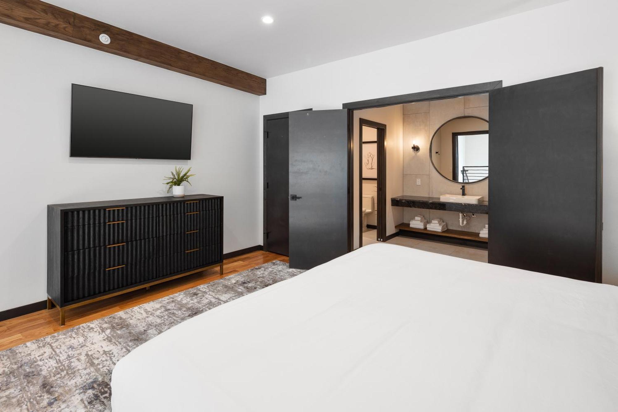 شقة Mcgregor & Main - Luxury Lofts هيل سيتي المظهر الخارجي الصورة